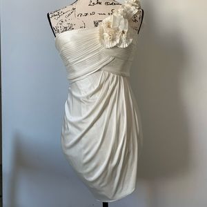Brand new - XXS BCBGMAXAZRIA Off white dress